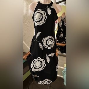Misty Lane Black/White Midi Dress Size